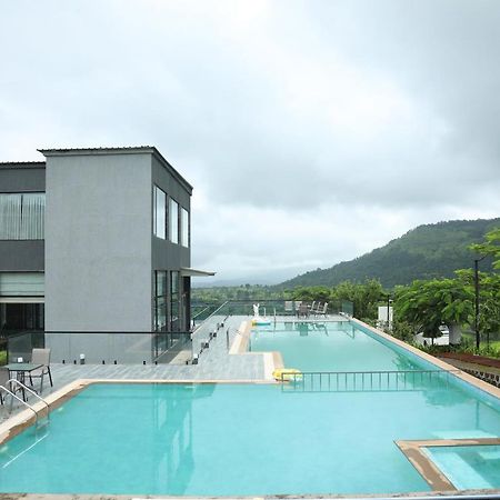 Paraiso Resort & Club Igatpuri Exteriör bild