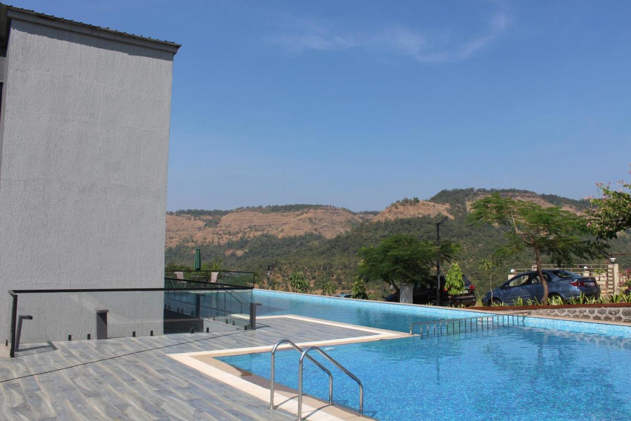 Paraiso Resort & Club Igatpuri Exteriör bild