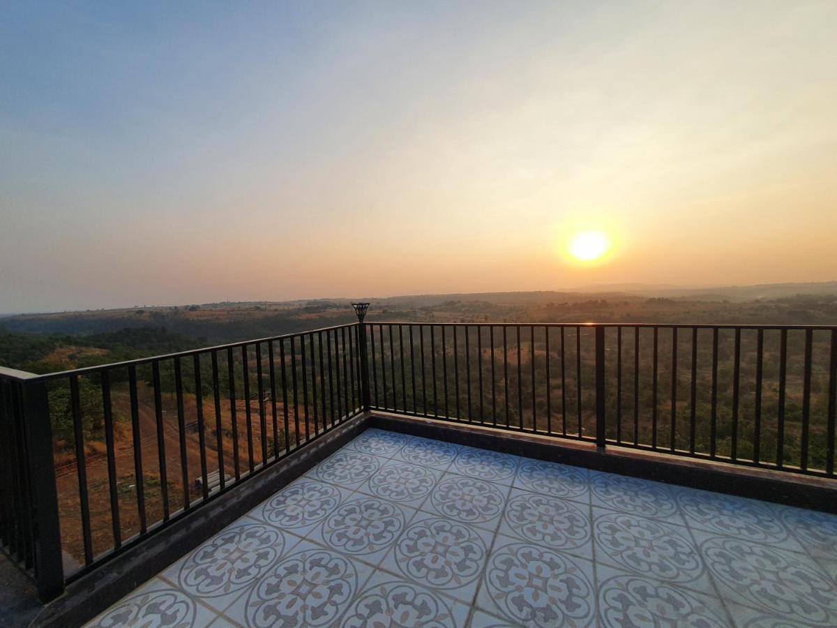 Paraiso Resort & Club Igatpuri Exteriör bild